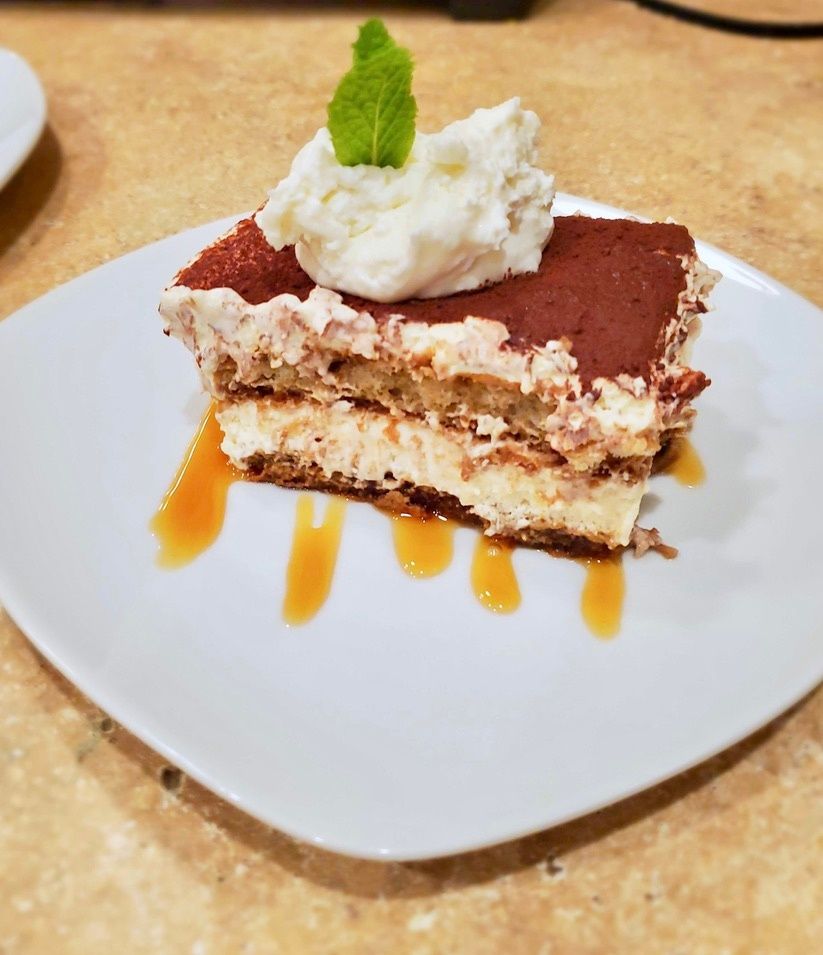 tiramusi-on-a-plate