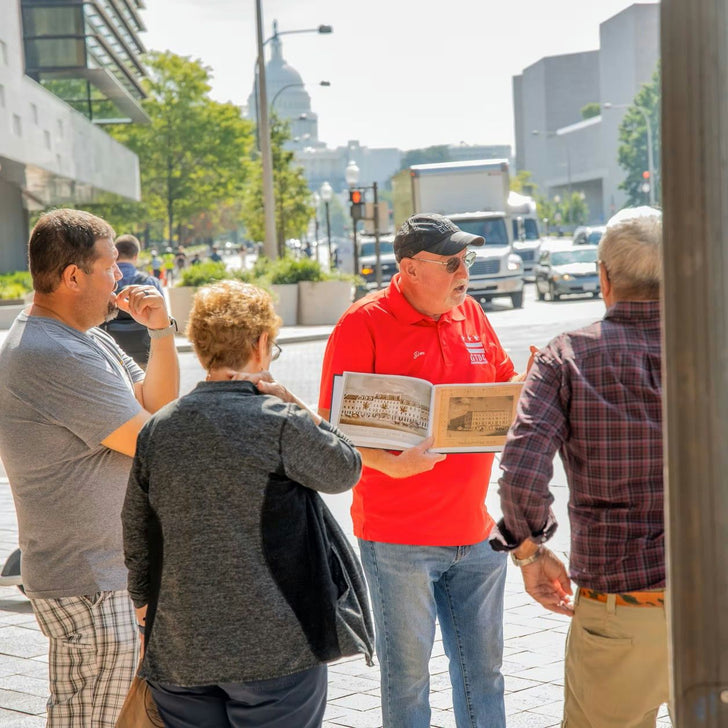 Lincoln Assassination Walking tour with Petersen House Option