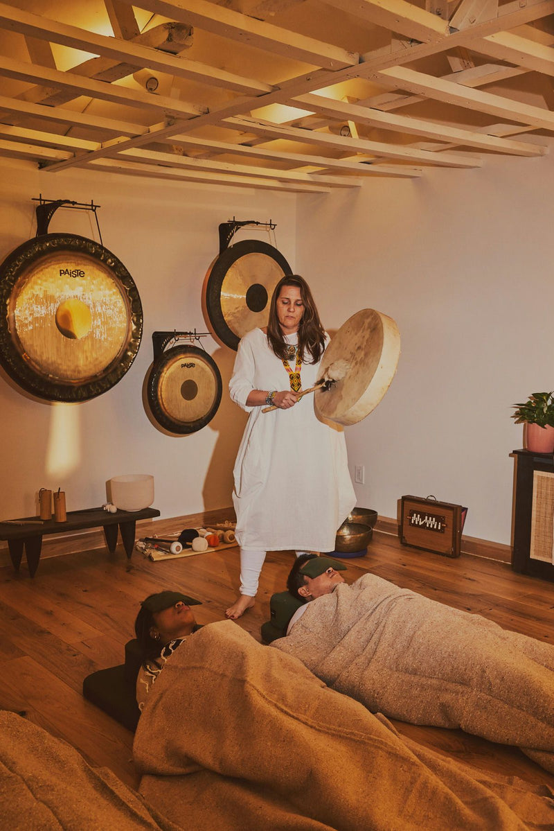 two people at sound therapy