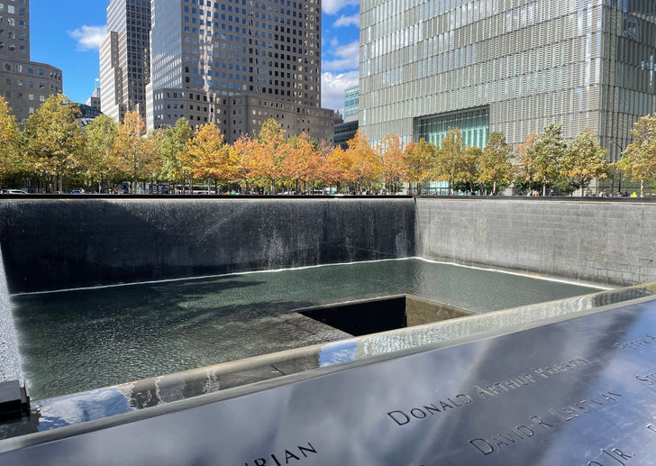 9/11 Memorial - Ground Zero Walking Tour