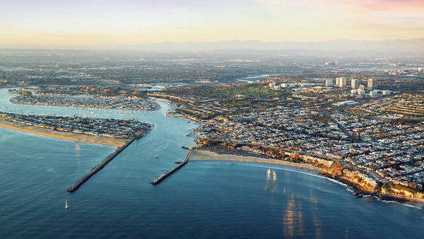 Airplane-rides-near-me-flight-air-tour-sightseeing-newport-beach-harbor-ca-dana-point-orange-county-cessna-172.jpg