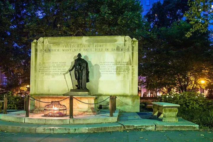 washington-square-park-at-night-webp