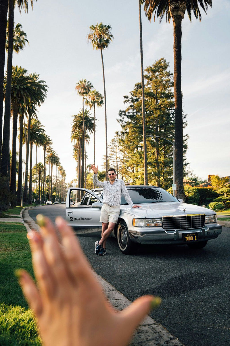 waving at car