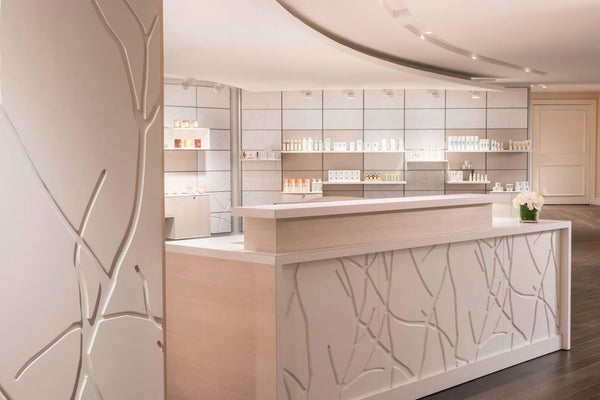 welcome-desk-at-spa