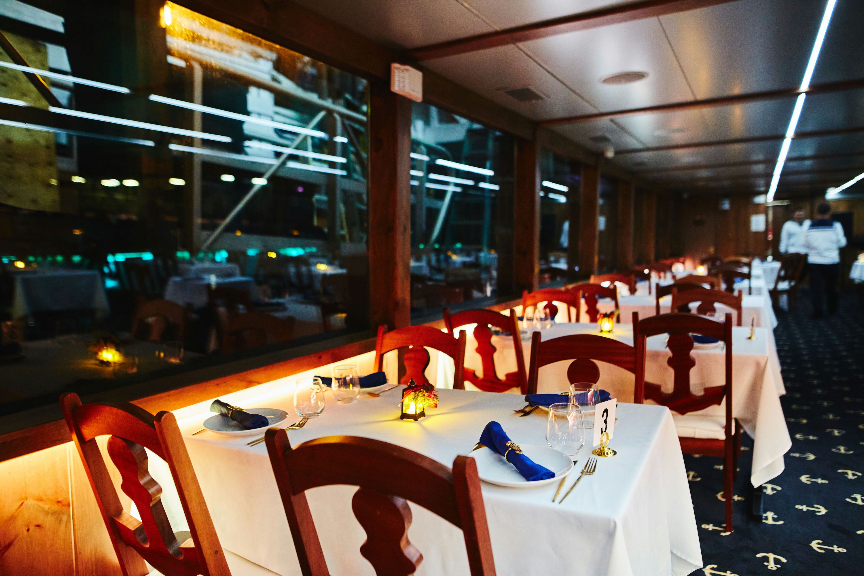 NYC VIP Gourmet 6-Course Dinner Cruise with Cocktails and Live