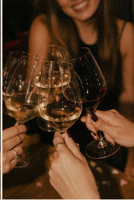 WINE_CLASS_cheers.jpg