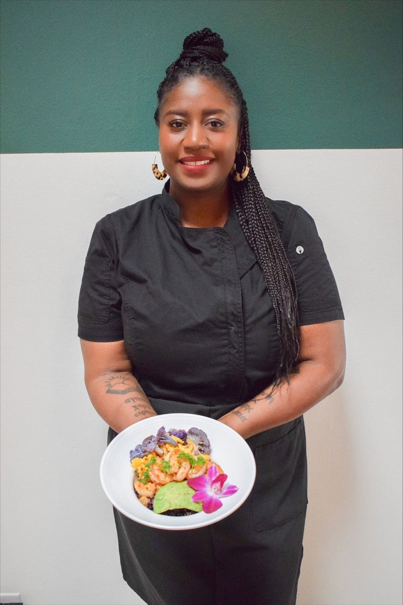 woman-holding-plate-of-food