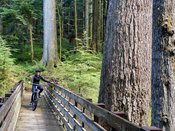 woman-on-bike
