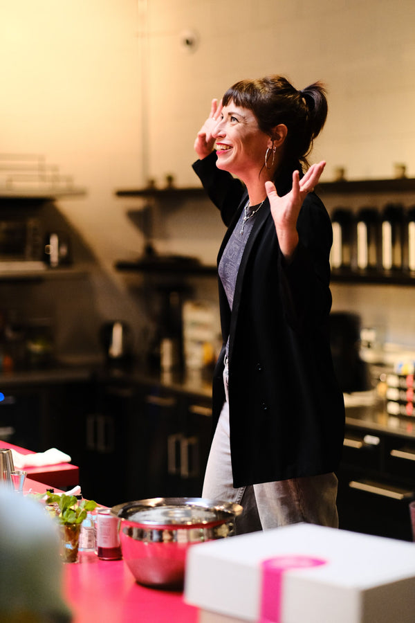 woman-teaching-mixology-class