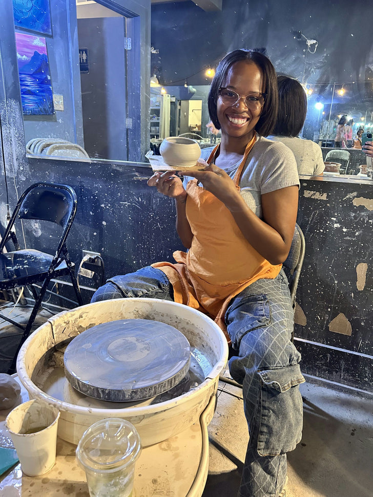 Beginner Wheel Throwing Pottery Class in Chicago