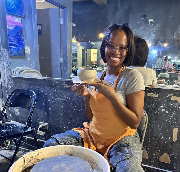 Beginner Wheel Throwing Pottery Class in Chicago