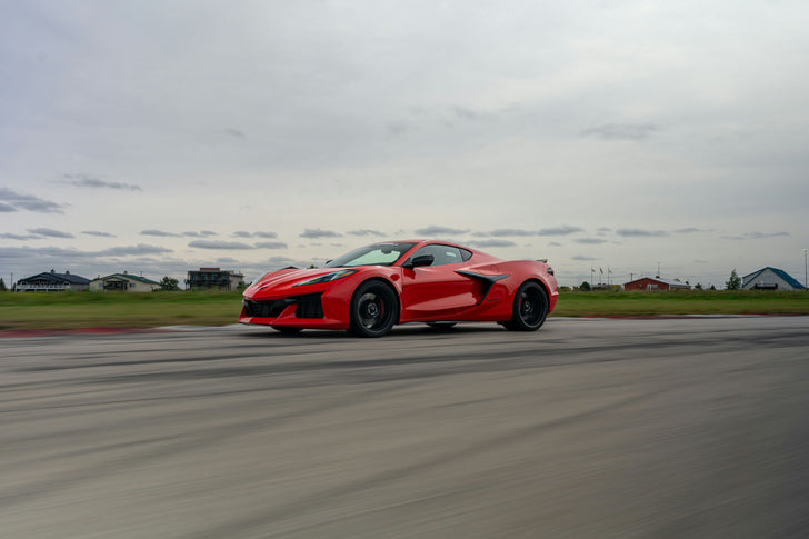 Race a Chevrolet Corvette C8 Z06 - Pineview Run
